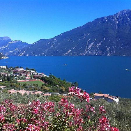 Hotel Villa Margherita Лимоне-суль-Гарда Экстерьер фото